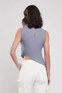 Blusa assimétrica - comprar online