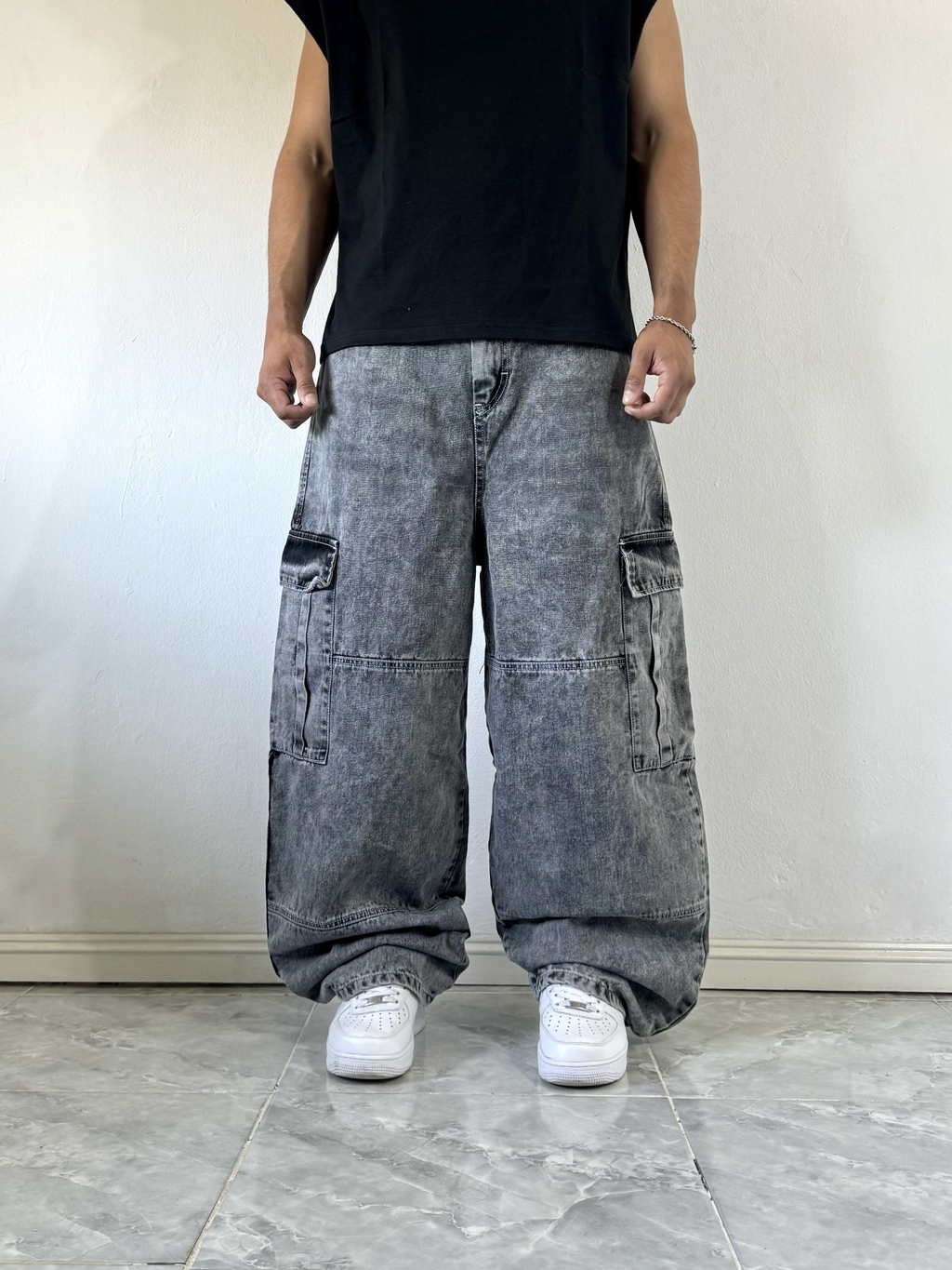 Baggy Cargo Space thumbnail 3