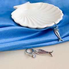 Brinco Sardina I - Argola Ródio - comprar online