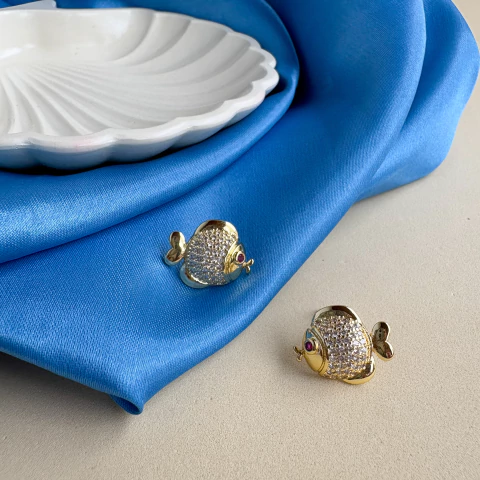 Brinco Pesce - Cravejado Ouro - comprar online