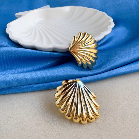 Brinco Conchiglia I - Concha M Ouro - comprar online