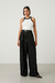 Regata Nanda Off White com Preto - CLOMEE