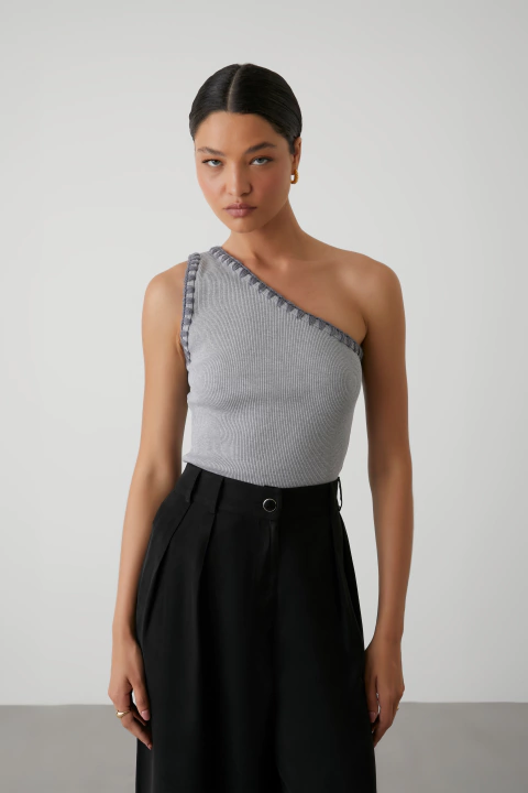 Regata Lari Cinza Claro - comprar online