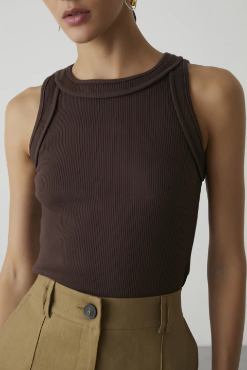 Regata Tati Marrom Cafe - comprar online