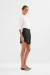 Shorts Sofiah Preto na internet