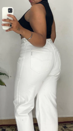 Calça jeans Branca na internet
