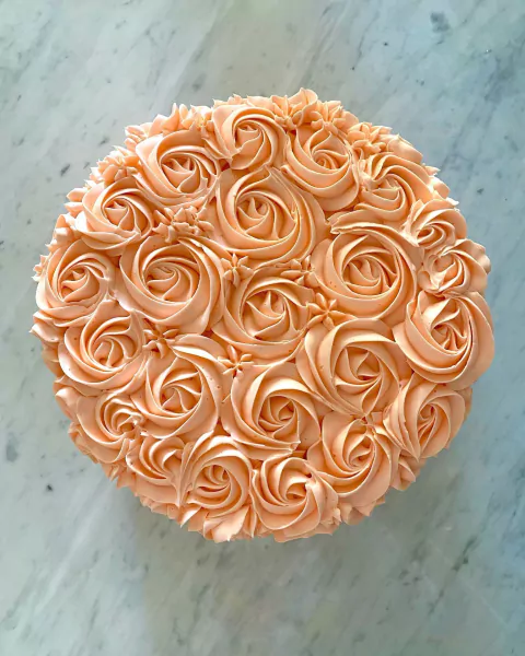 Bizcocho cubierto de Rosas