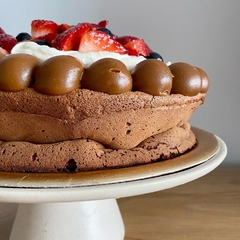 Marquise de chocolate con ddl, crema y frutos rojos - comprar online