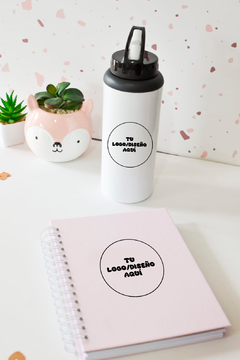 10 botellas + 10 cuadernos personalizados