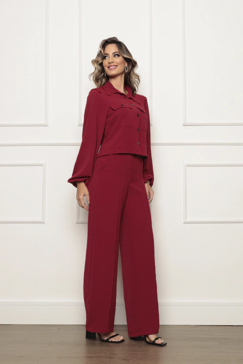 Conjunto Crepe Calça Pantalona e Blusa Manga Longa com Bolsos