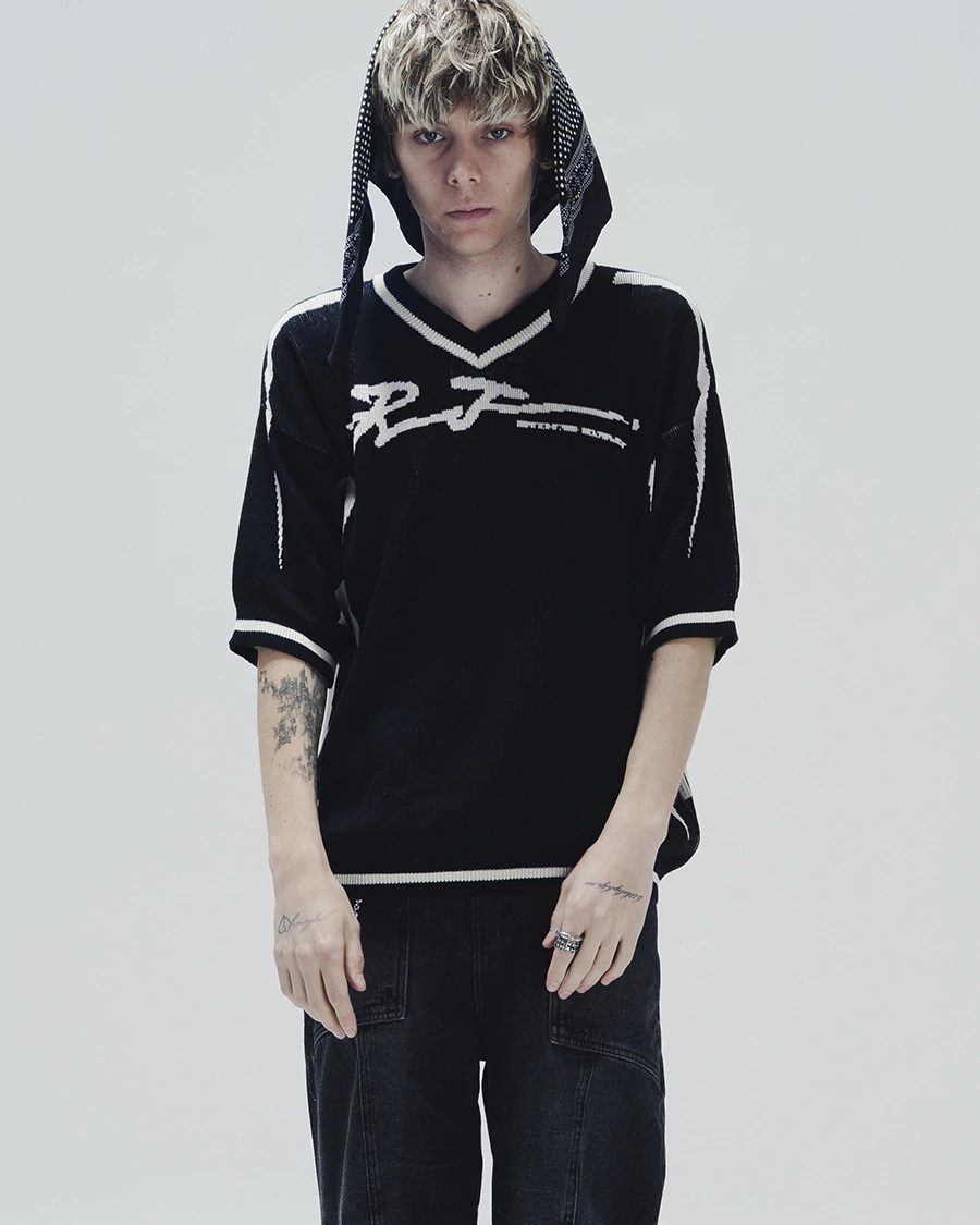 HOCKEY CROCHET NOIR TEE en internet