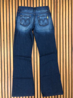 Calça flare Triton Tônia 34 e 36 na internet