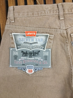 Calça Levis sarja silver tab 38 - Bazar Klaatu