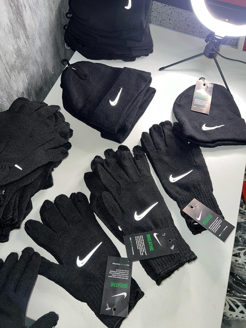 TOUCA + LUVA NIKE REFLETIVO