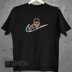 Camiseta Eren Atack bordada Shingeki no kyojin