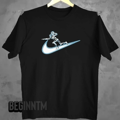 Camiseta Surfista Prateado bordado Marvel comics