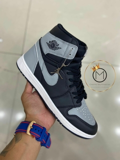 AIR JORDAN MID