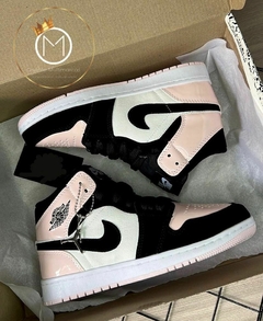 AIR JORDAN MID - Preto/Rosa/Branco