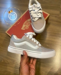 VANS KNU
