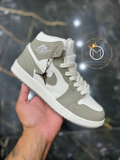 AIR JORDAN MID