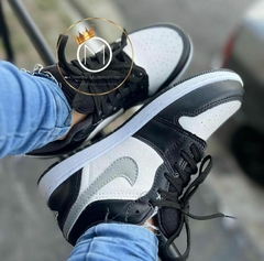AIR JORDAN - Preto & Branco na internet