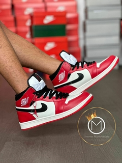 AIR JORDAN MID - Branco & Vermelho