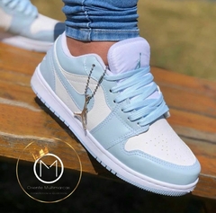 AIR JORDAN LOW - Branco & Azul bebê