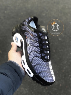 AIR MAX TN - PRETO & BRANCO