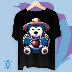 Remera Snorlax Tomando Mate