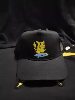 Gorra Premium Pikachu Surf