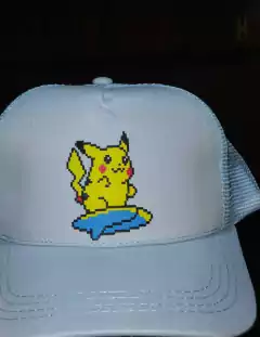 Gorra premium Celeste Pikachu Surf en internet