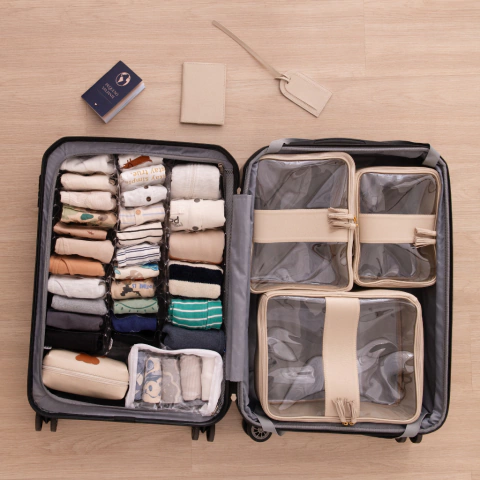 Kit Mala de Viagem com Porta Passaporte