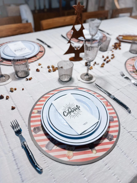 Mantel HILOS PLATEADOS 2.50 mts