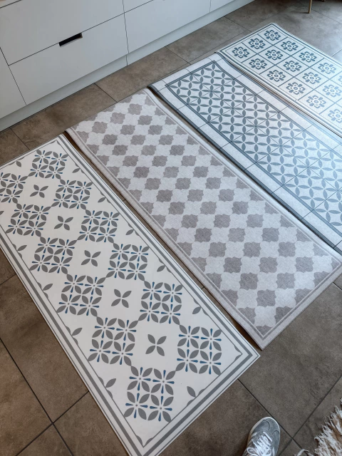 ALFOMBRA VINILICA 1.60 x 60 | 2 estampas - comprar online