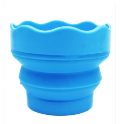 Copo retrátil de silicone para limpeza de pincéis, indicado para tintas a base D'ÀGUA.