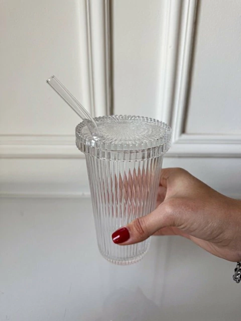 VASO LÍNEAS - con tapa y sorbete todo de vidrio - comprar online