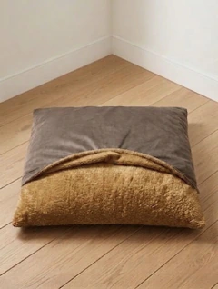 PROMO LANZAMIENTO - CAMA “CUEVA” ALPHA - ULTRA SUAVE - T: 2 (CON MANTA INTEGRADA)