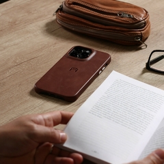 IPHONE 12 PRO MAX CUERO DARK BROWN en internet