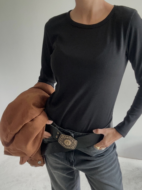 BÁSICA FARBAH NEGRA - comprar online