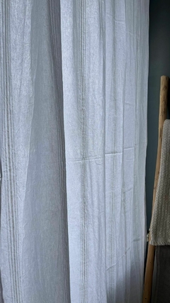 Cortina de Tusor Blanco con Rayas 1 paño (220x140) - Corazón de Melón