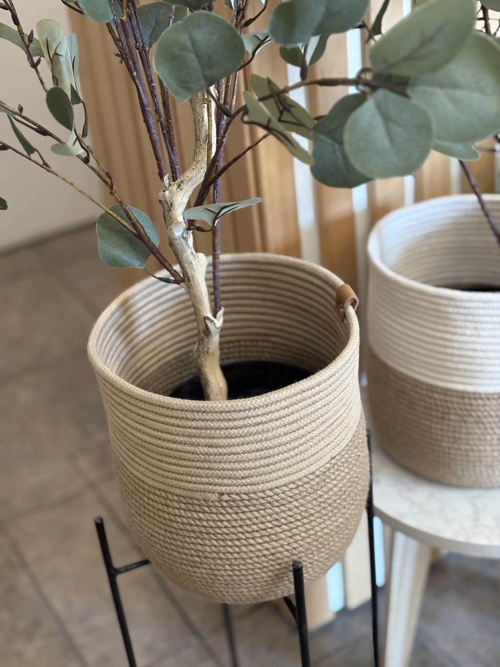 Cesta yute con beige
