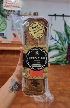 Budin vainilla con trozos de nuez