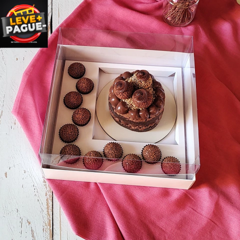 10 Caixas Bento/Mini Bolo + 11 brigadeiros de 14 a 20g - Branca - altura 11cm