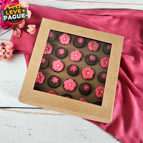 10 Caixas com berço para 25 brigadeiros kraft - Tampa Visor Transparente