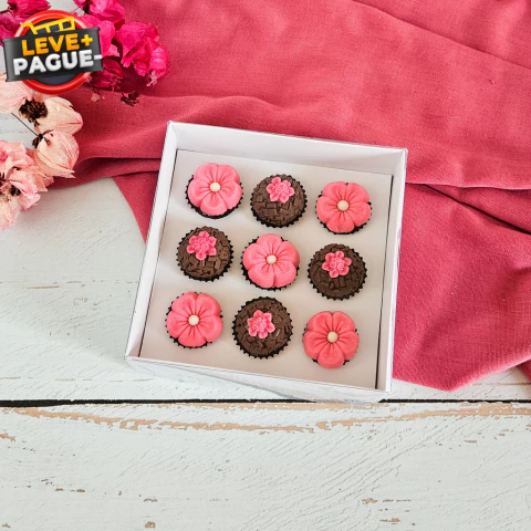 10 Caixas para 9 brigadeiros - Branca - Tampa Transparente