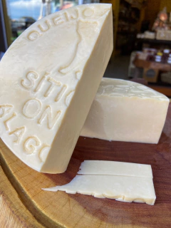 Queijo Artesanal Alagoa MG Queijo do Betão -Sítio Da Onça -  Queijaria Da Vovó