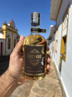 Cachaça Premium ROZENDO - ELEITA MELHOR DO BRASIL 2023 - comprar online