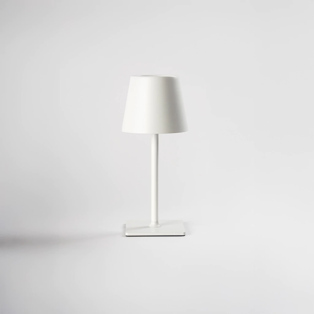 LAMPARA INALÁMBRICA MINI TRESA - ALTORANCHO  | Muebles e Iluminación | Diseño interiores 
