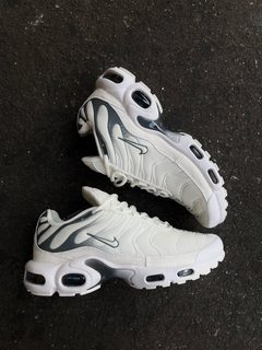 Tênis Air Max TN Plus Saul Pure Platinum Silver - comprar online
