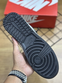 Tenis Jordan Mid Cano Longo Preto-Cinza - comprar online